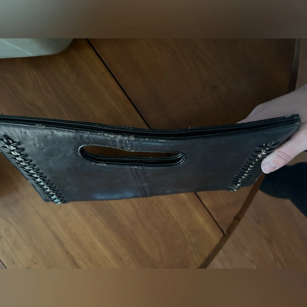 Express black clutch